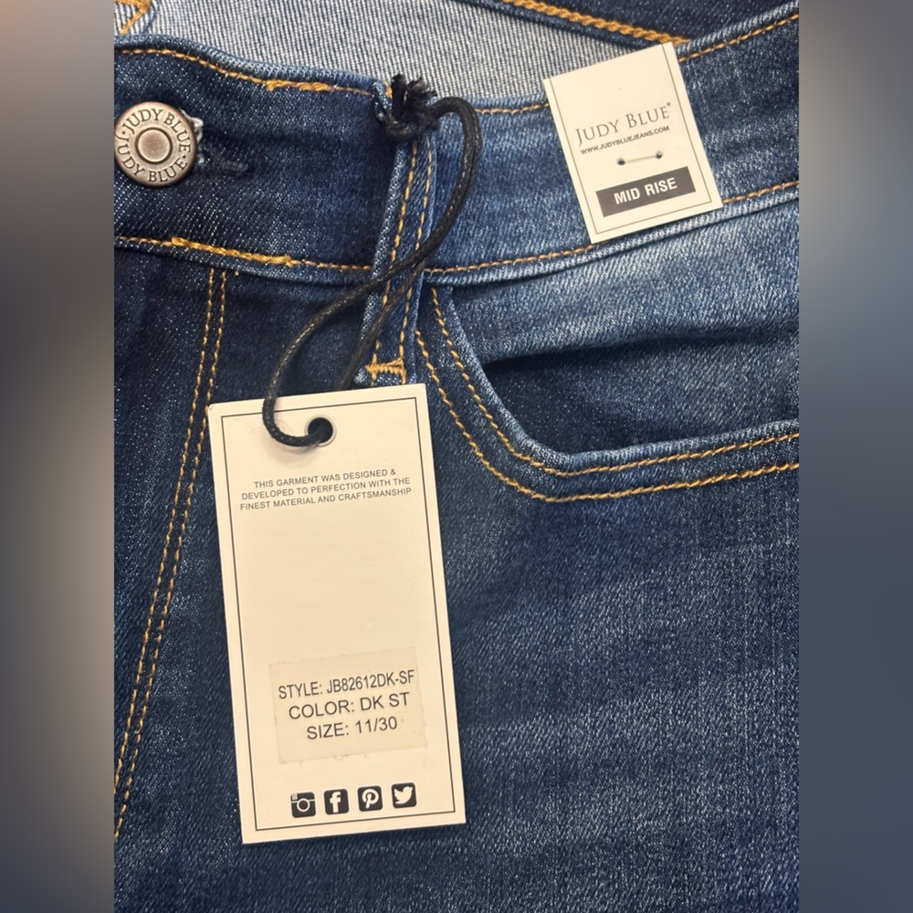 NWT Judy Blue Dark Wash Boot Cut Jeans - Picture 4 of 9